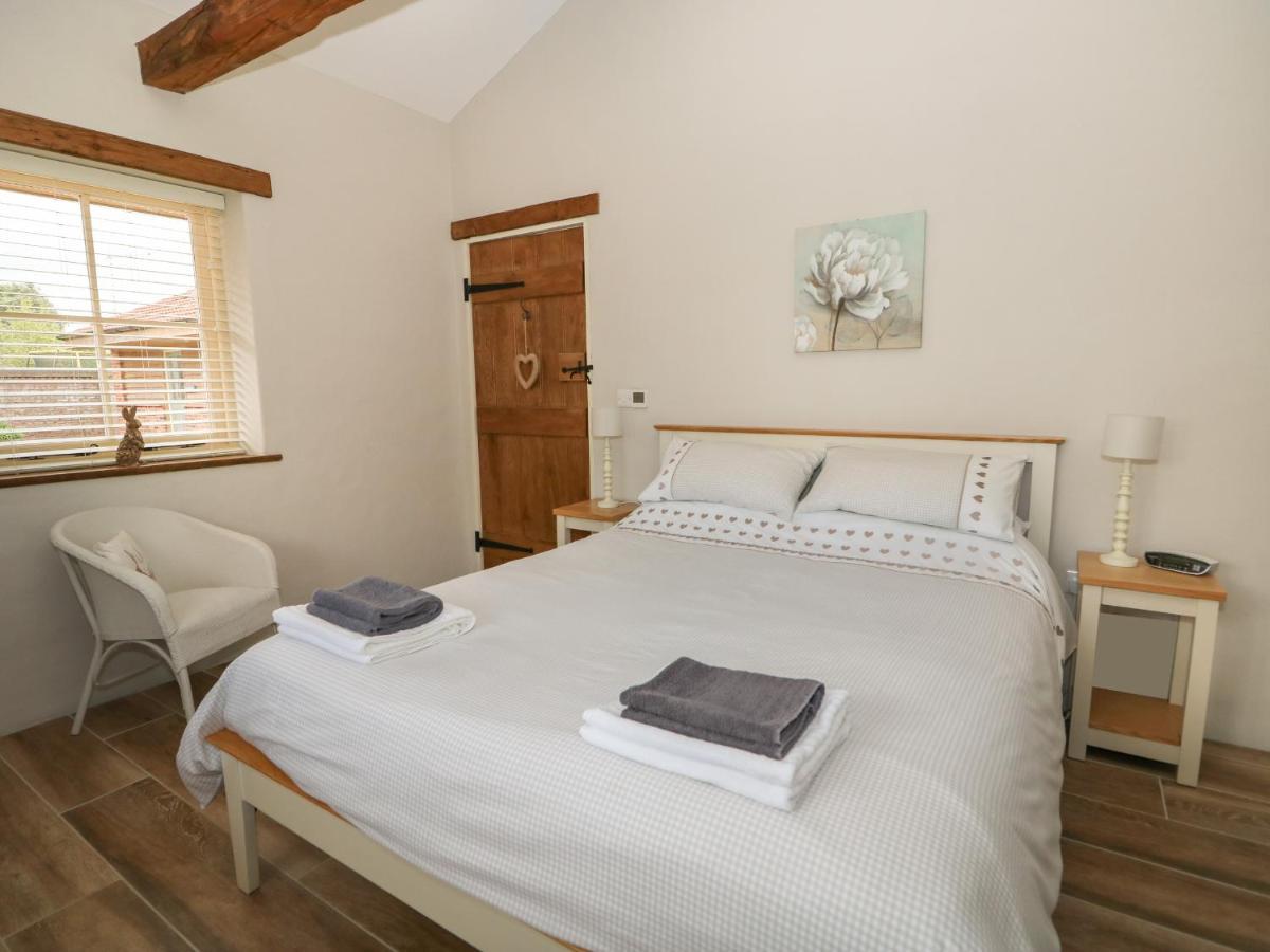 Sunrise Stable Villa Spalding Bagian luar foto