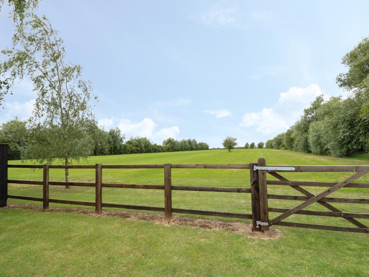 Sunrise Stable Villa Spalding Bagian luar foto